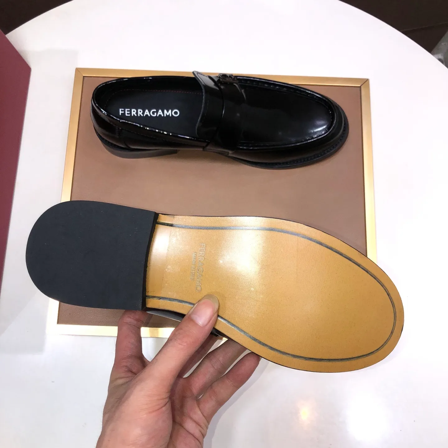 Men's shoes 💰540💰 [Ferragamo/Ferragamo] The latest model from the counter. Original imported high-quality cowhide with open sides + imported 🐂 cowhide lining + original luxury metal buckle + original combination outsole. Comparison is stress-free 38–45 (45 is custom-made and cannot be returned or exchanged)